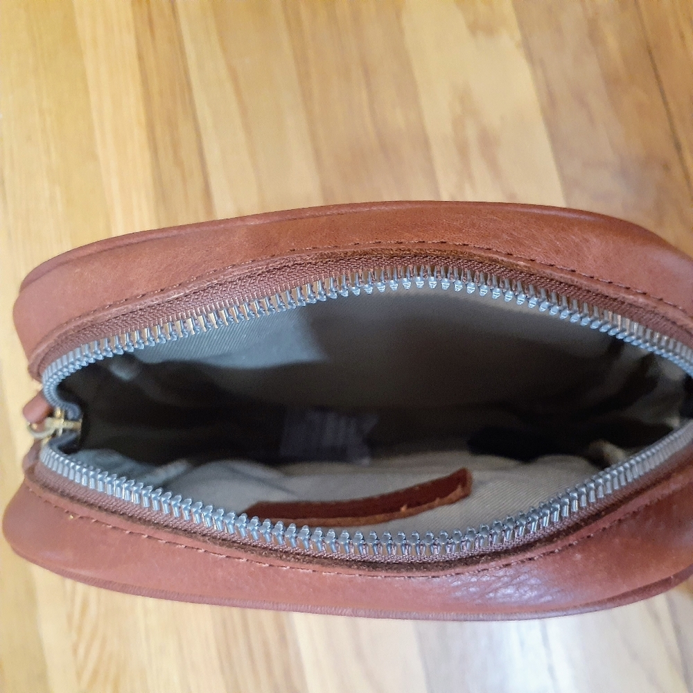 AMERICAN LEATHER CO Cleveland NS Crossbody Bag OS Chestnut American leather co - Picture 4 of 5